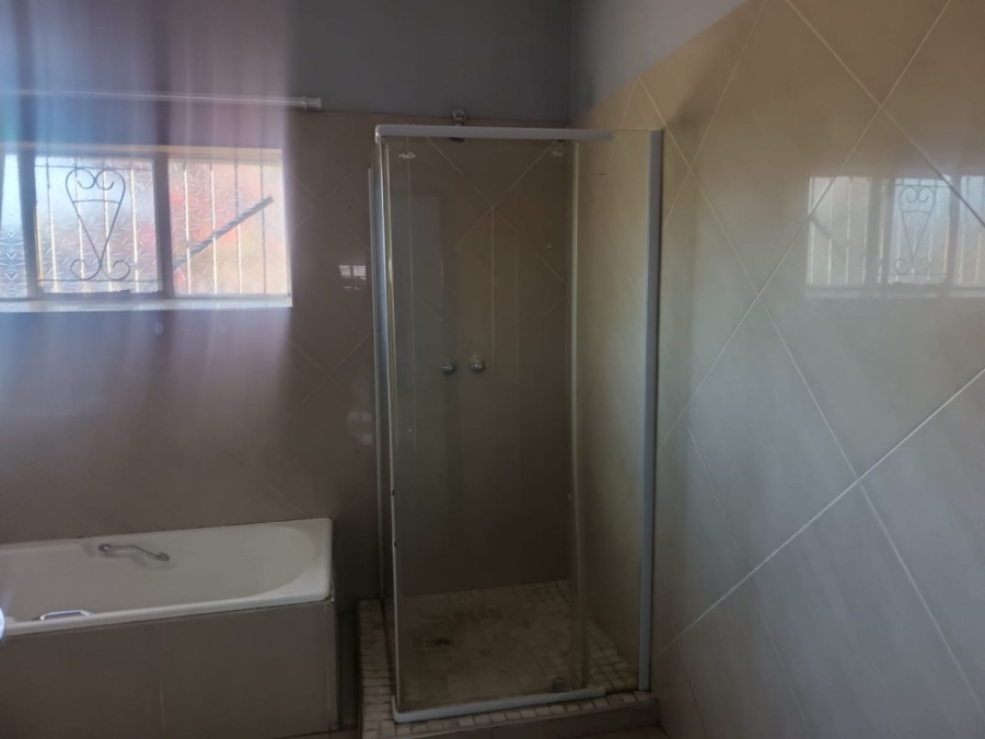 3 Bedroom Property for Sale in Beaconsfield Northern Cape